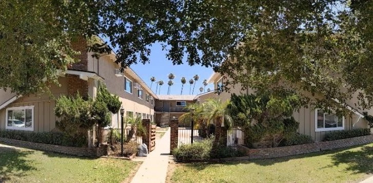 1240-1280 N San Gabriel Ave - 1260-10