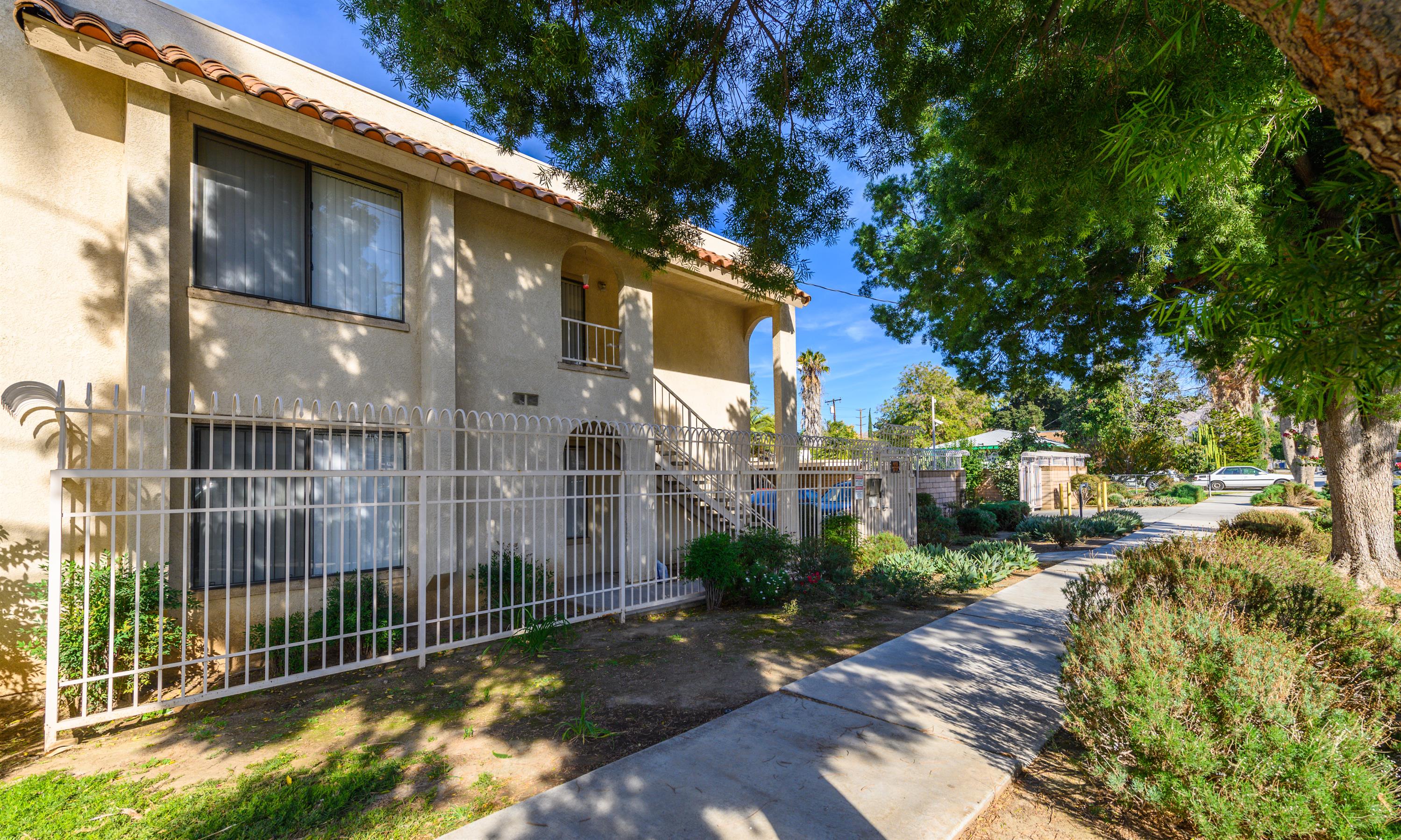 Property main image